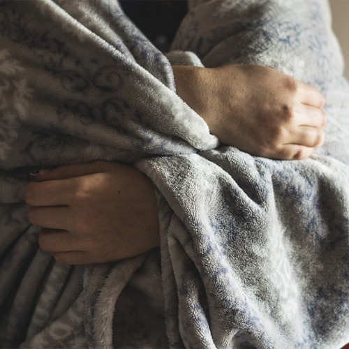 10 ผ้าห่มแบบไหนดี ช่วยรักษาความอบอุ่นให้ร่างกายและช่วยทำให้การนอนหลับมีประสิทธิภาพ