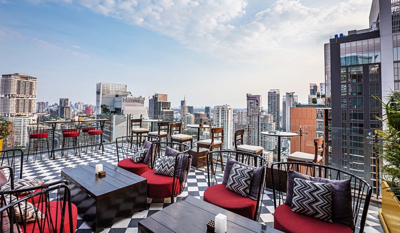 Mojjo Rooftop Lounge & Bar@ Skyview Hotel